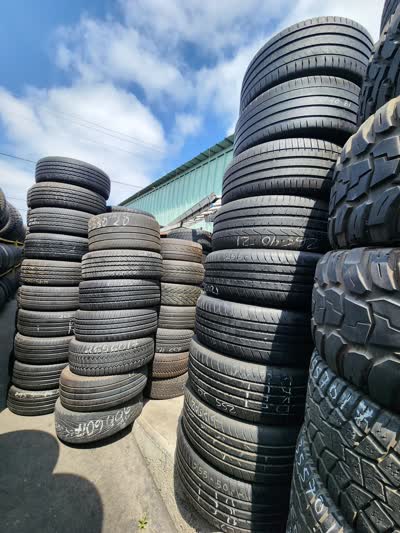 Christopher Tire tire work